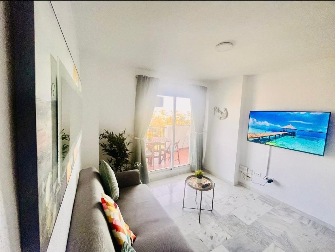 Two Bed, Two Bath Apartment With Sea Views - Angel De Miraflores Málaga Exterior foto