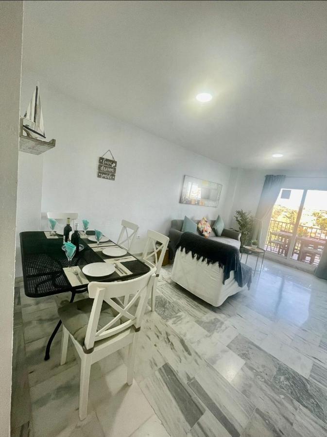 Two Bed, Two Bath Apartment With Sea Views - Angel De Miraflores Málaga Exterior foto
